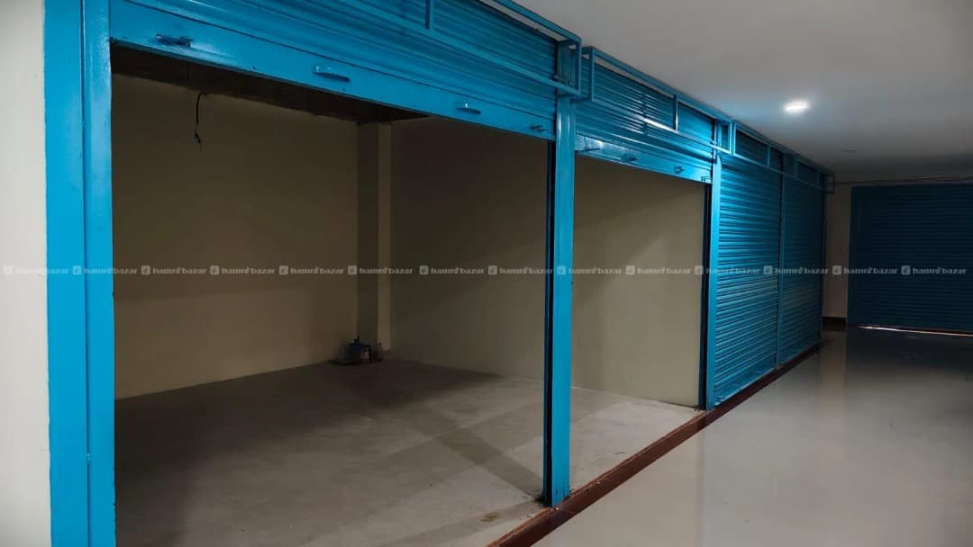 Space for office and Showroom photo